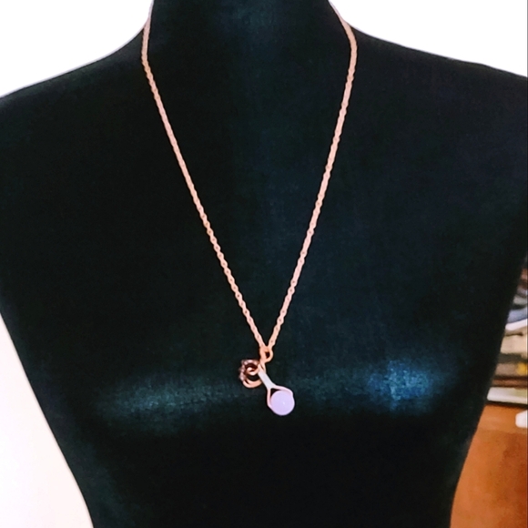LAVENDER PURPLE CHALCEDONY & GARNET BEADS WIRE WRAPPED COPPER PENDANT AND CHAIN - Picture 5 of 8
